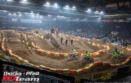 ecaecd22bccf4679a5a1293b62143b33-wwwradeklavickaczadacsxsstuttgart20151000
