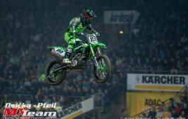 ff45cc39b9434af8aaf7f0e99c40ad32-wwwradeklavickaczadacsxsstuttgart20151084