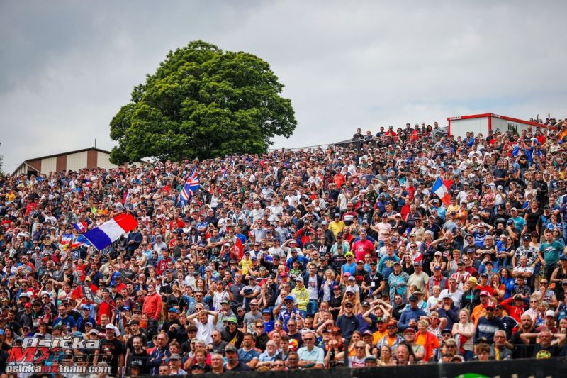 SPECTATORS-ERNEE-2-MOTOCROSS-GP-10-FRA-2022_O04