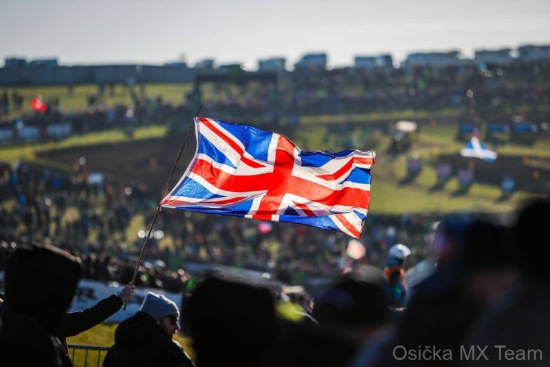 SPECTATORS-MOTOCROSS-GP-1-UK-2022
