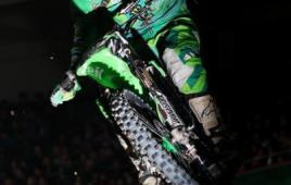 c4b29f3bf3a045fd9da3c055ef6e0c3d-osicka_races_backstage_fmx_37