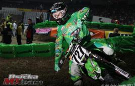 dcbff38fdba64062a45100b3c4e45dbd-osicka_races_backstage_fmx_25