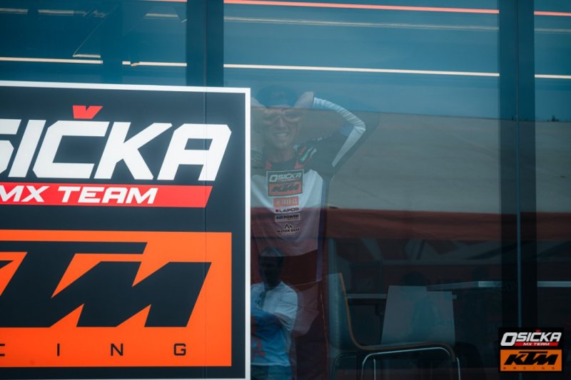 MXGP_OF_CZECH_REPUBLIC-13