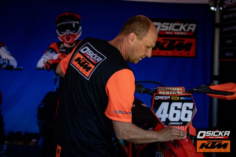 foto_radeklavicka_osicka-mx-team_mx-mcr_junior_opatov_2025_98