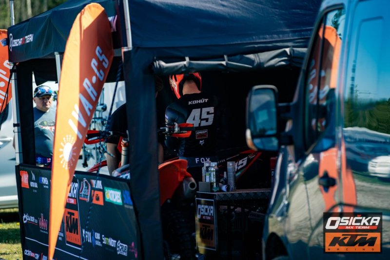 foto_radek_lavicka_osicka_mx-team_tomas-kohut_mxloket_2025_10