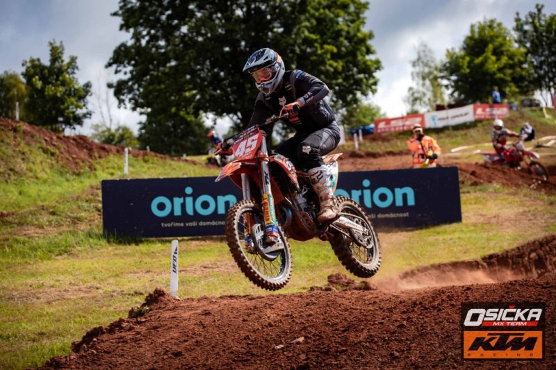 foto_radek_lavicka_mx_mcr_rudnik_2025_1080
