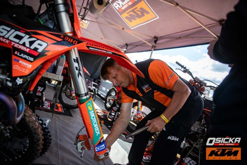 foto_radek_lavicka_mx_mcr_rudnik_2025_2013